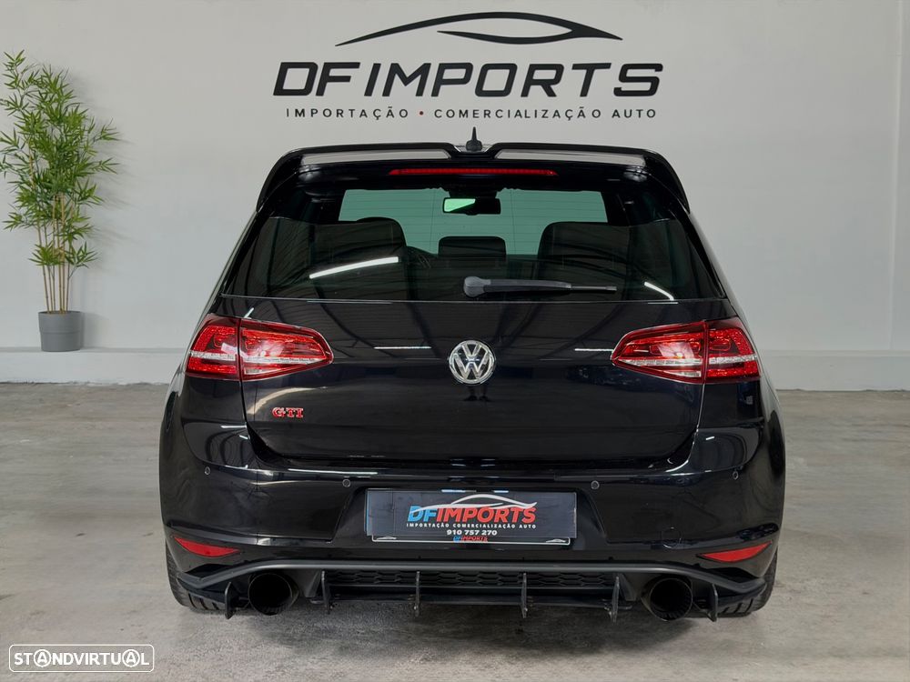 VW Golf 2.0 TSi GTi DSG - 4