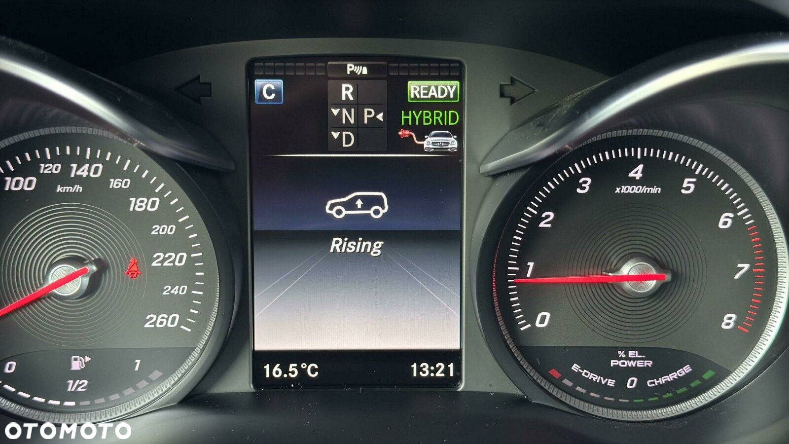 Mercedes-Benz GLC - 26