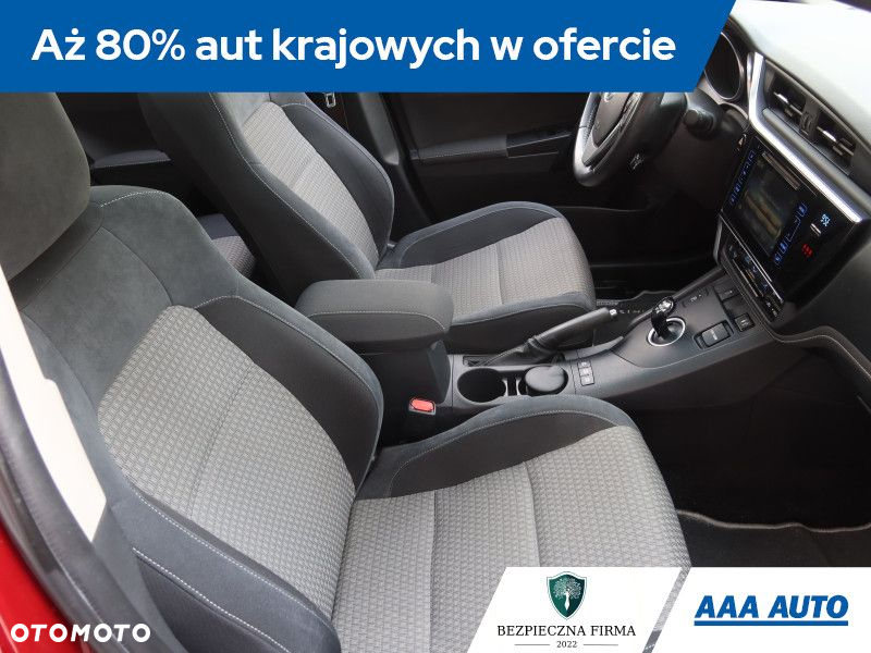 Toyota Auris - 10