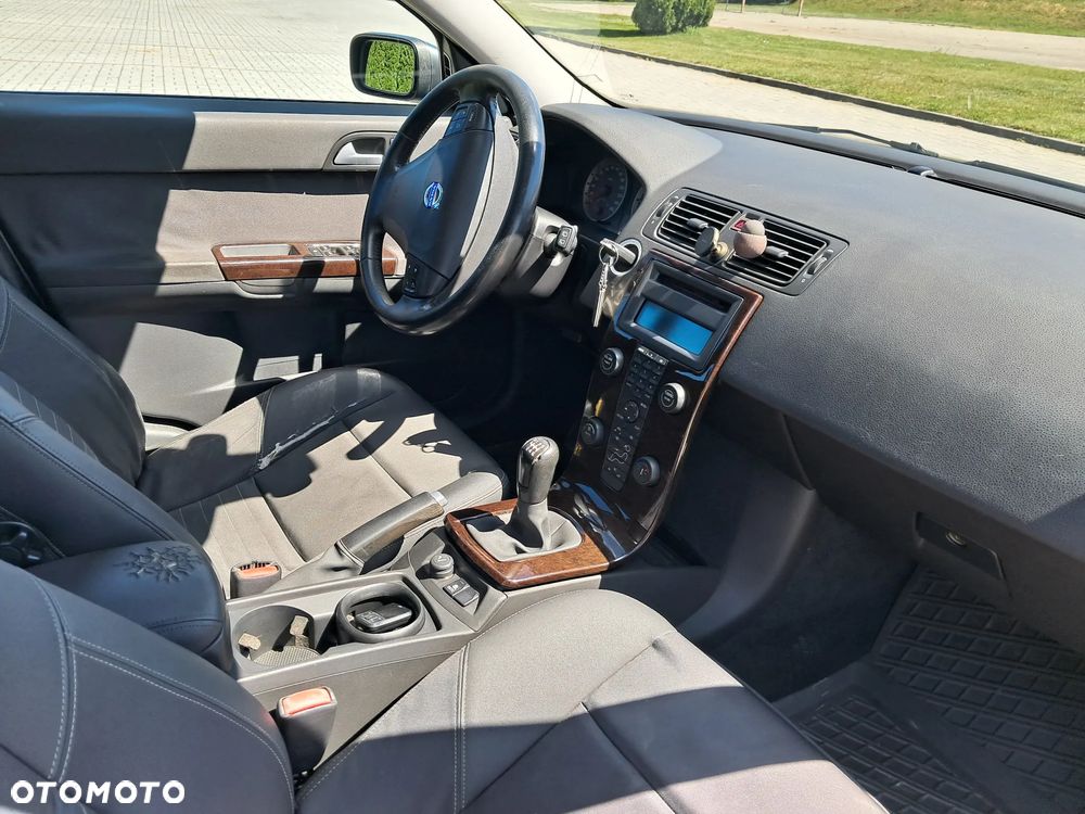 Volvo V50 2.0D Momentum - 11