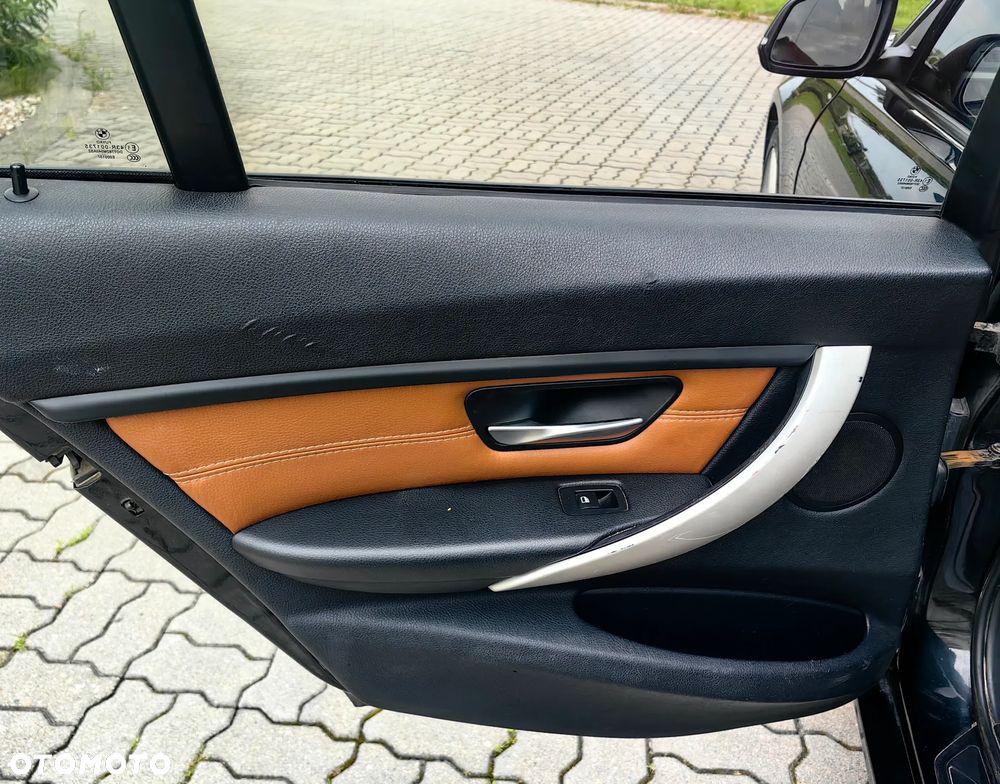 BMW Seria 3 - 11