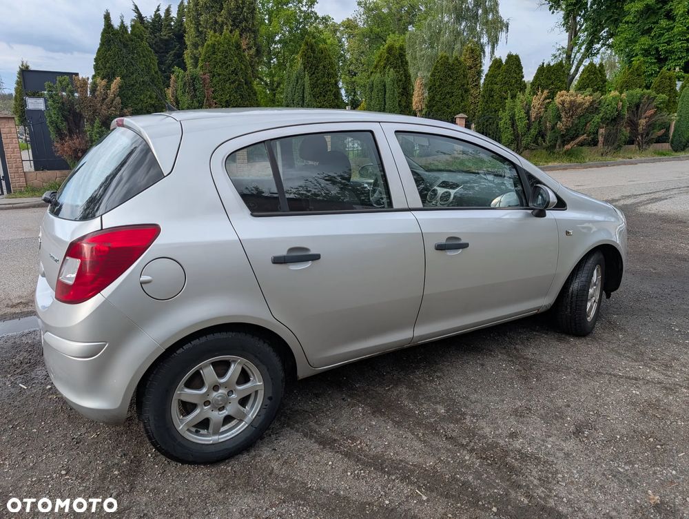 Opel Corsa 1.0 12V Essentia - 3