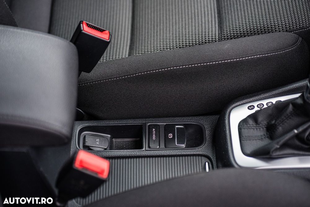 Volkswagen Sharan 2.0 TDI DSG (BlueMotion Technology) Comfortline - 16