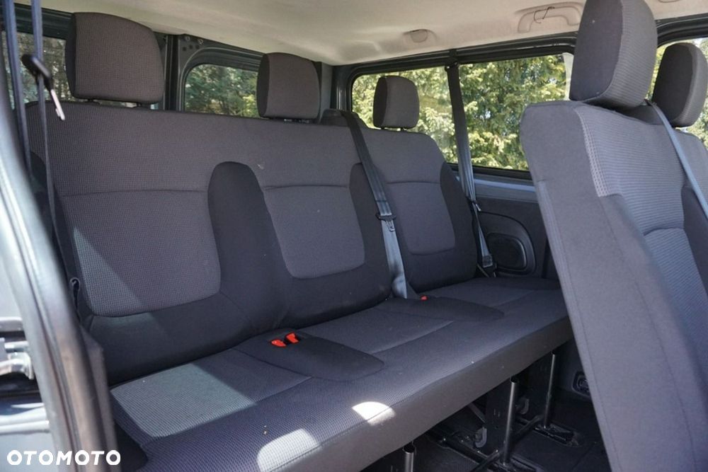 Renault Trafic - 16