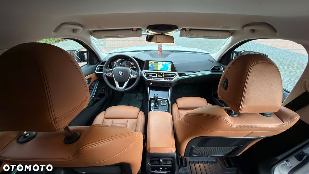BMW Seria 3 - 35