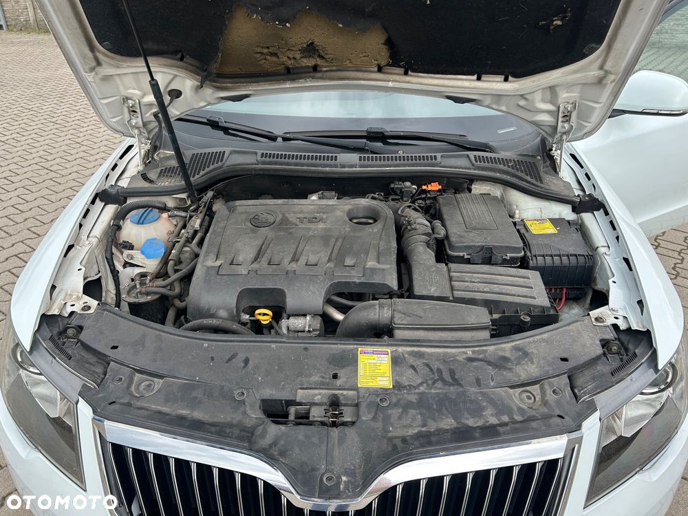 Skoda Superb 2.0 TDI Elegance - 5