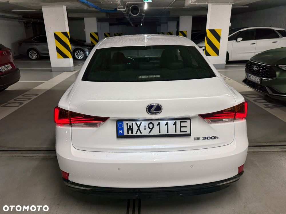 Lexus IS 300h F Sport - 5