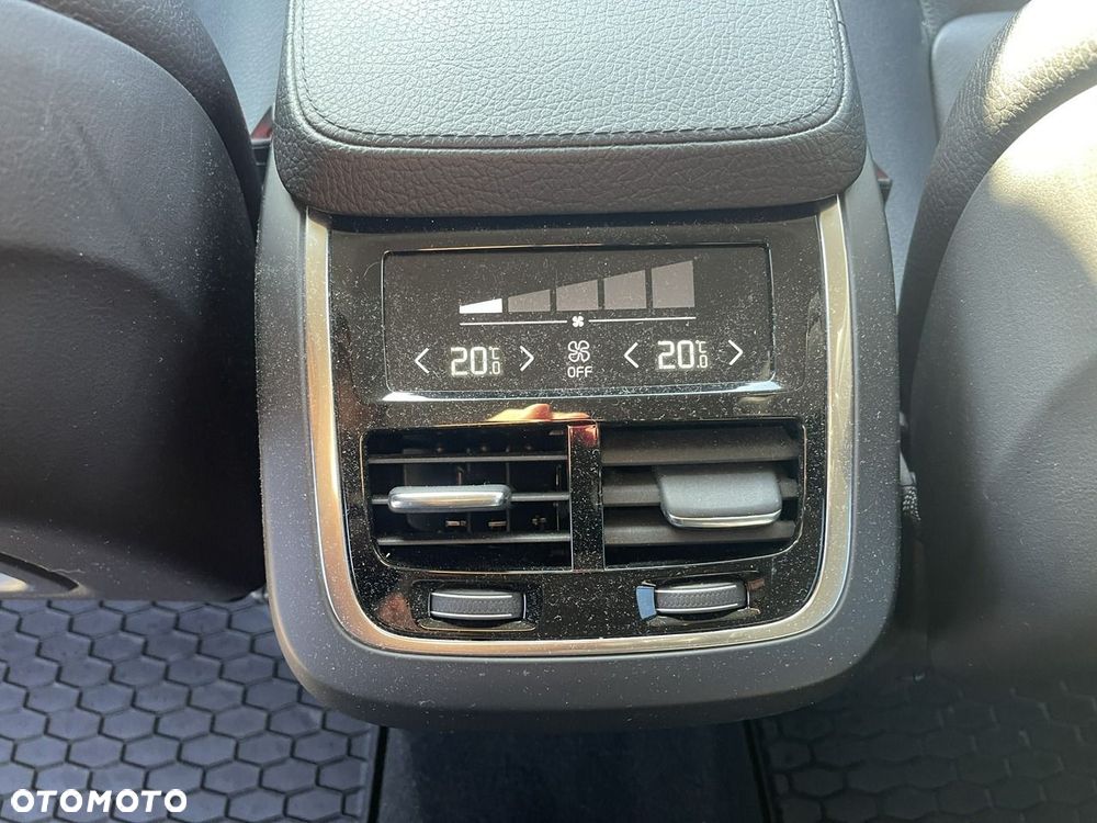 Volvo XC 90 D4 FWD Momentum - 10