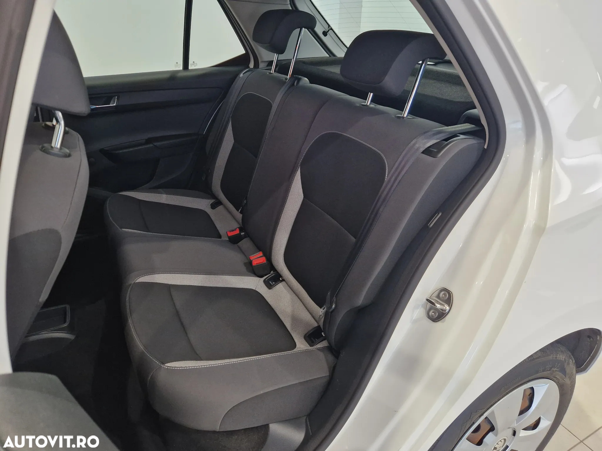 Skoda Fabia 1.0 TSI Ambition - 13
