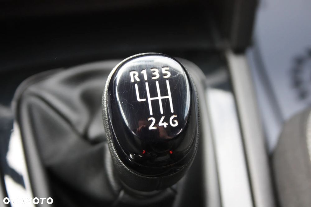 Renault Megane ENERGY TCe 100 LIMITED - 17