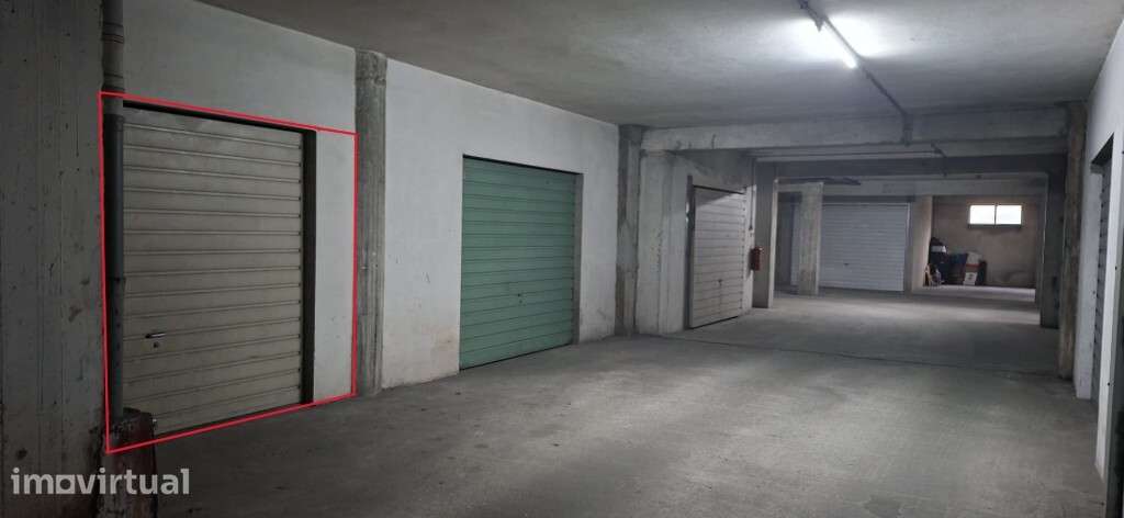 Garagem - Lago - Grande imagem: 3/6