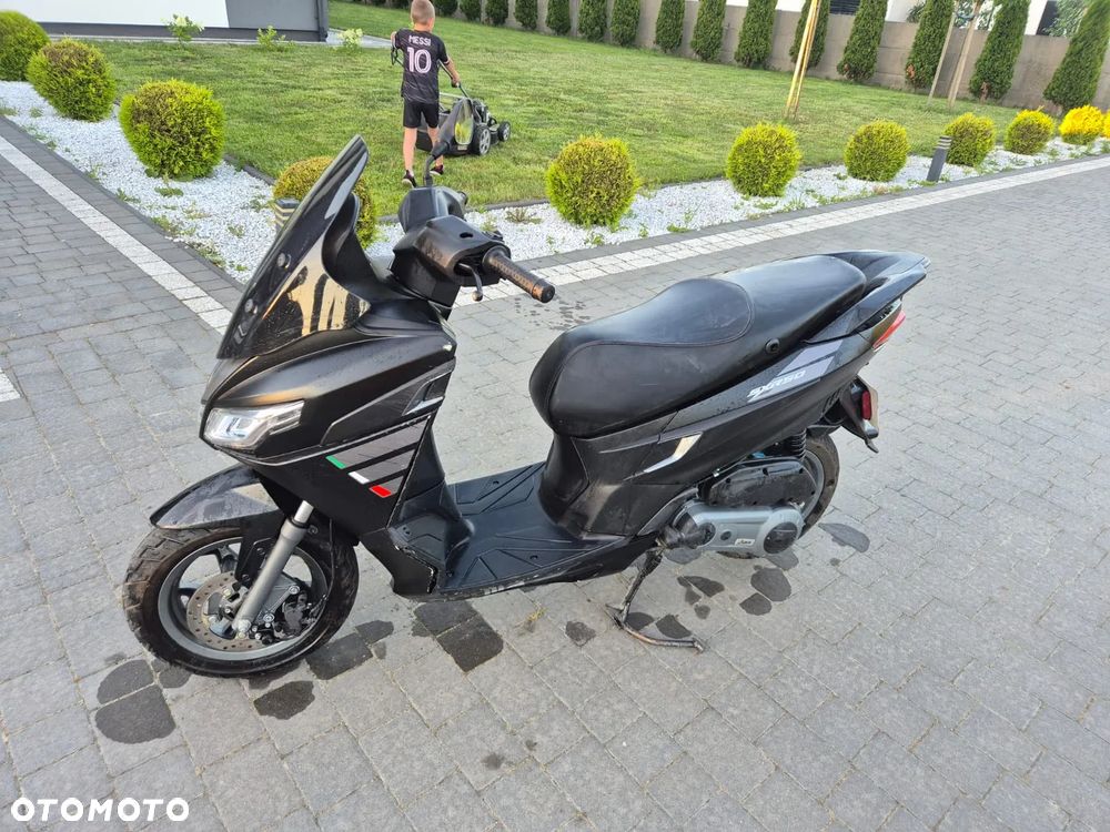 Aprilia SX - 2