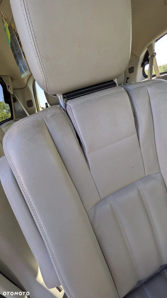 Chrysler Town & Country 3.6 Touring - 19