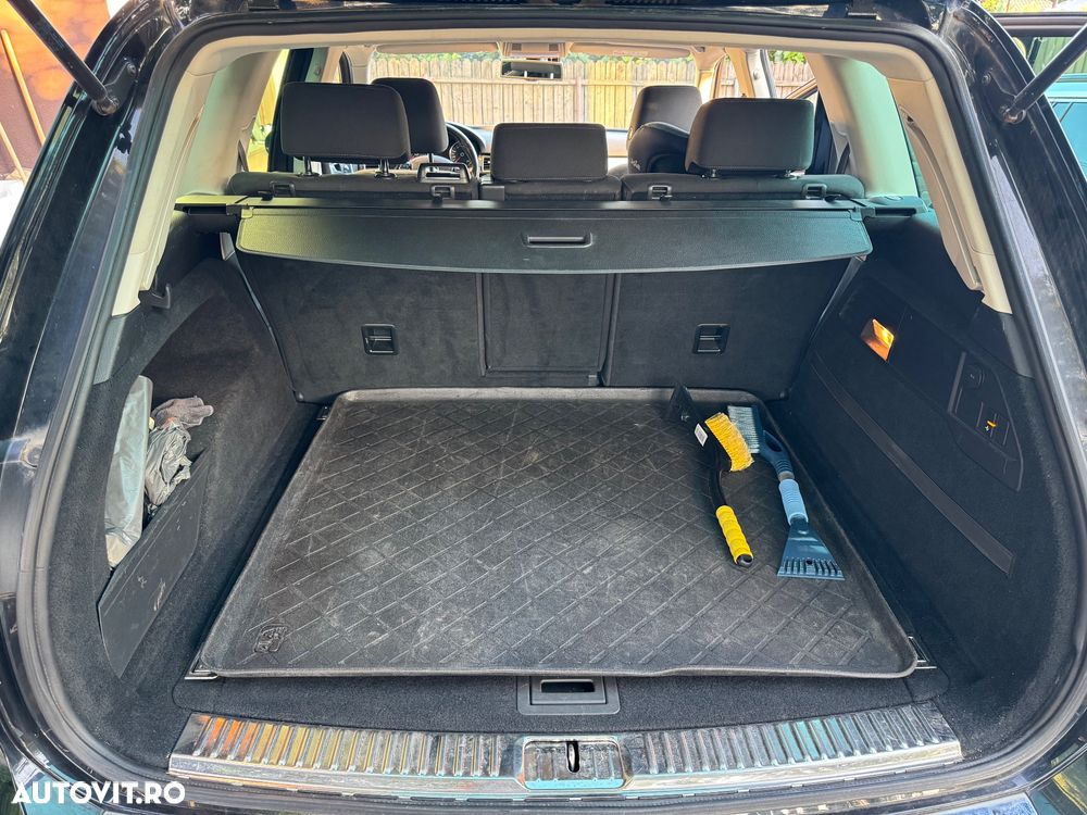 Volkswagen Touareg - 7