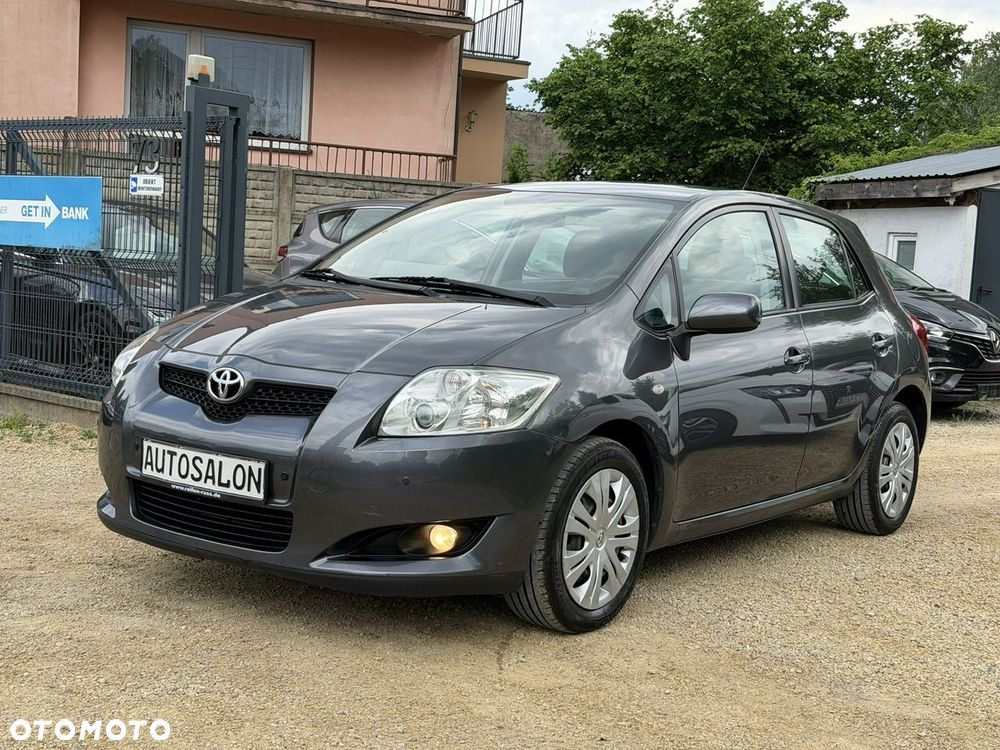Toyota Auris - 4