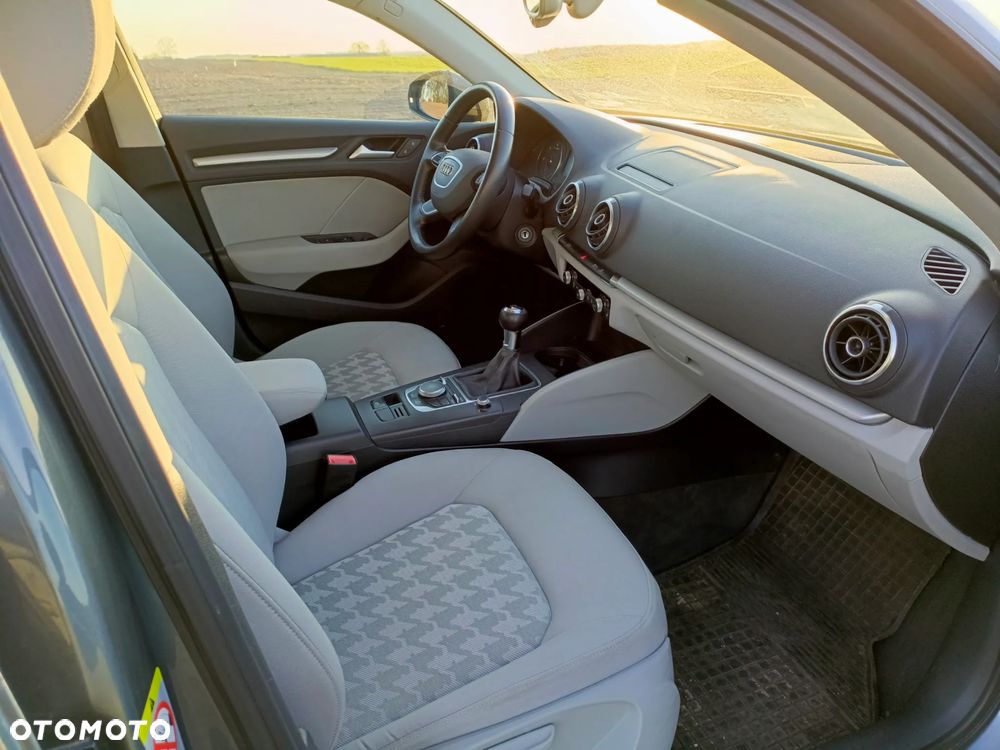 Audi A3 Sportback 2.0 TDI Ambition - 10