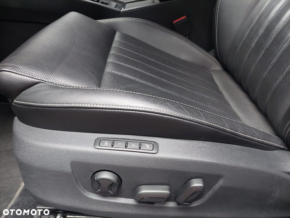 Skoda Superb 2.0 TDI SCR Active DSG - 21