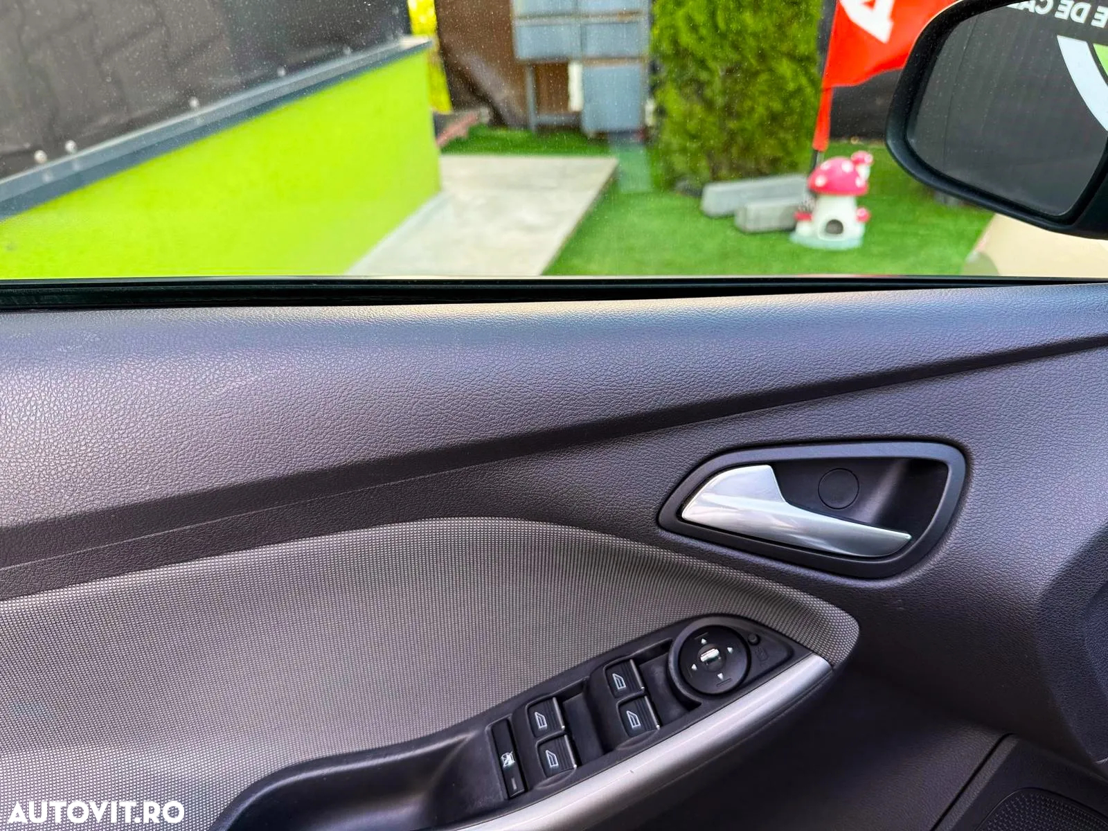 Ford Focus - 27