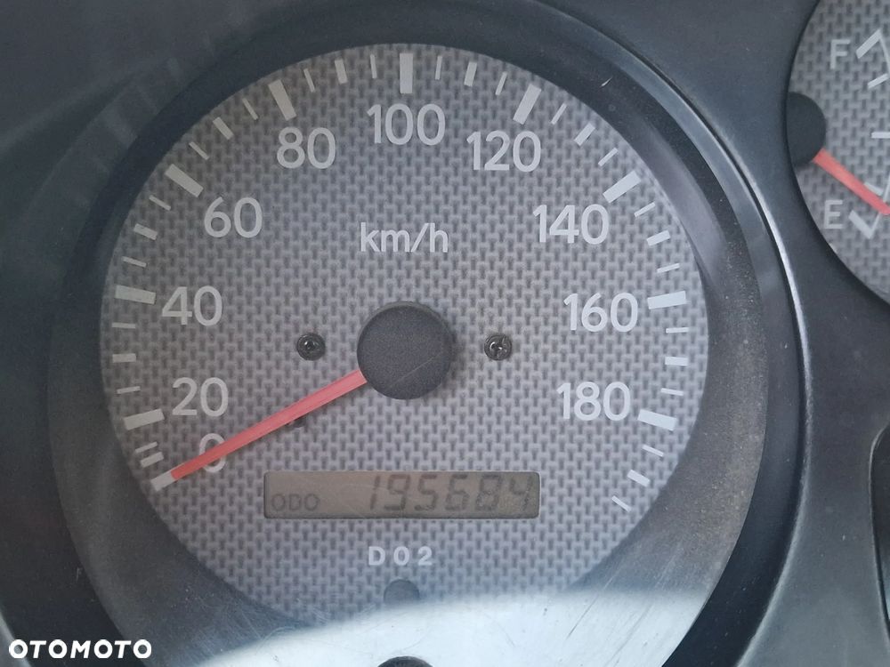 Toyota RAV4 2.0 Special - 28