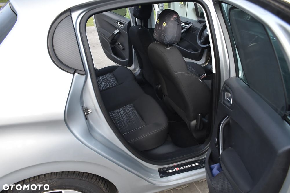 Peugeot 208 1.2 PureTech Active - 27