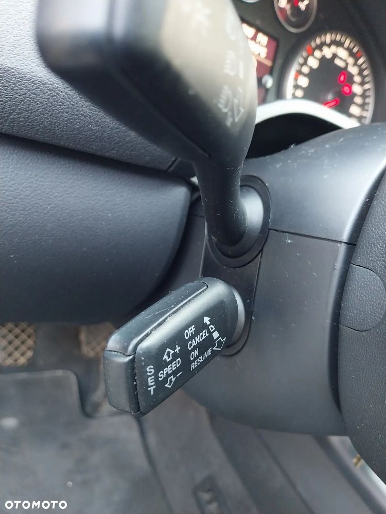 Audi A3 3-drzwiowe 1.6 Attraction - 17