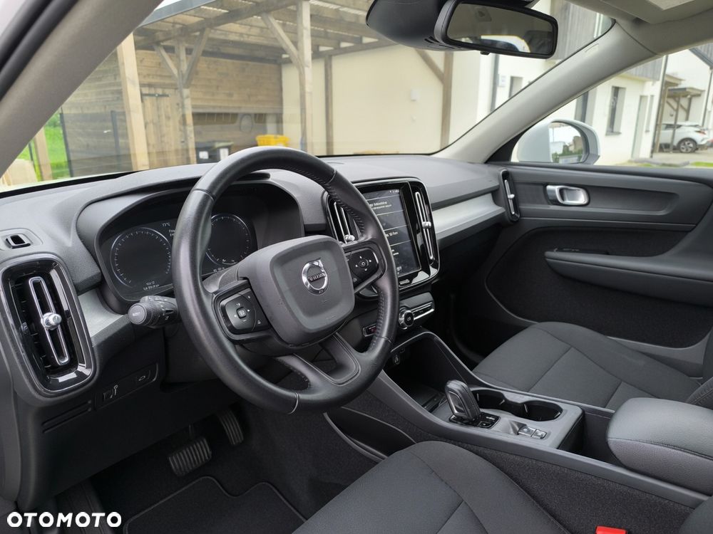 Volvo XC 40 T3 Momentum - 9
