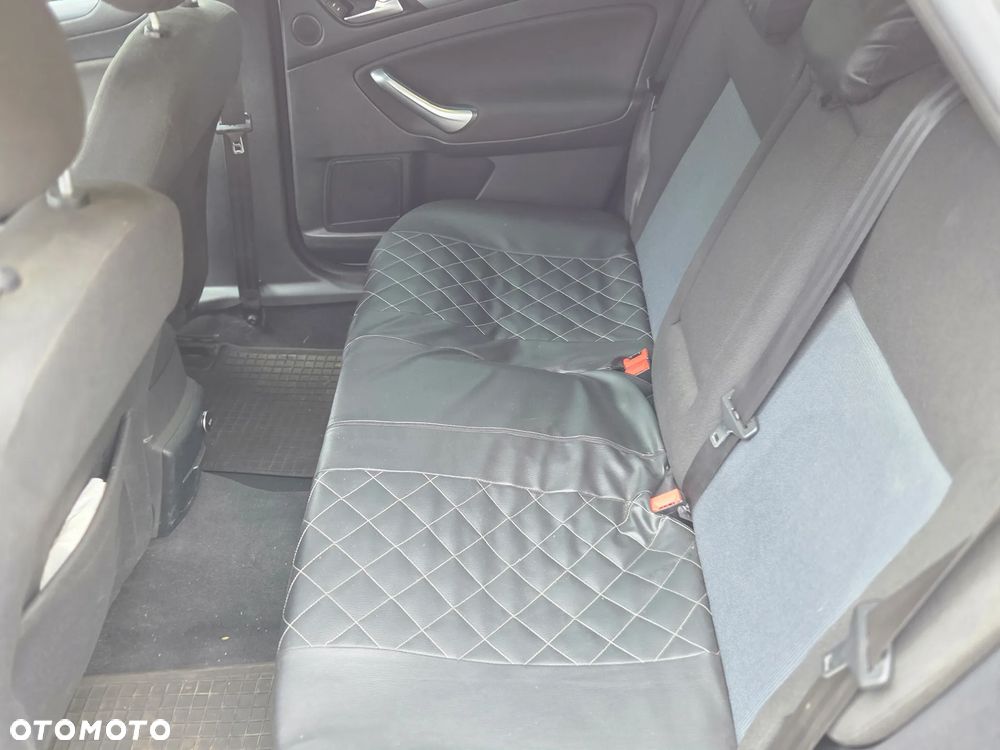 Ford Mondeo 2.0 TDCi Gold X - 9
