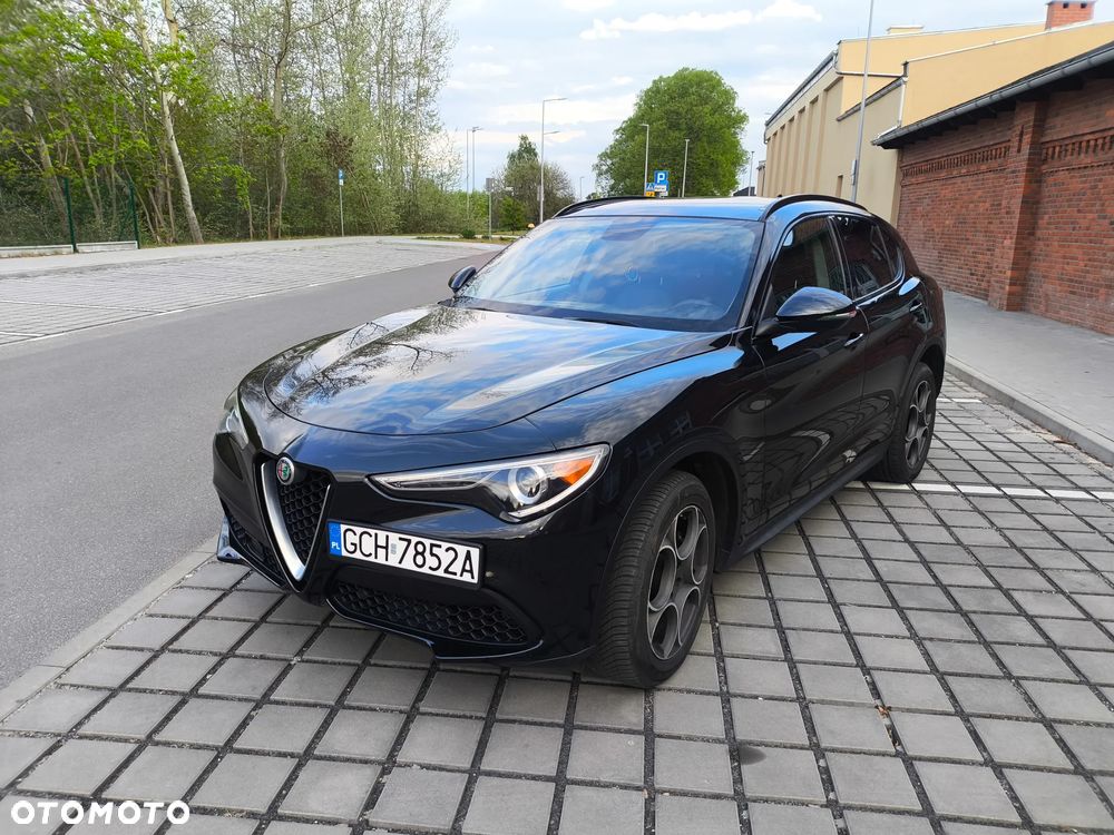 Alfa Romeo Stelvio 2.0 Turbo 16V AT8-Q4 Ti - 1