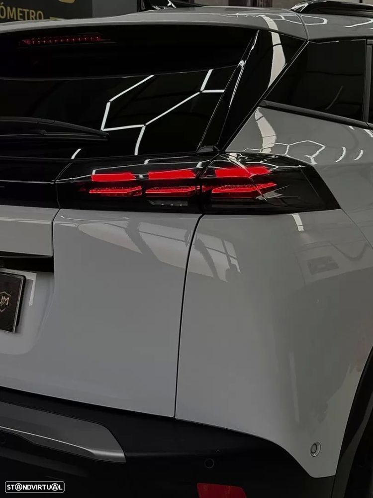 Peugeot e-2008 54 kWh Allure - 21