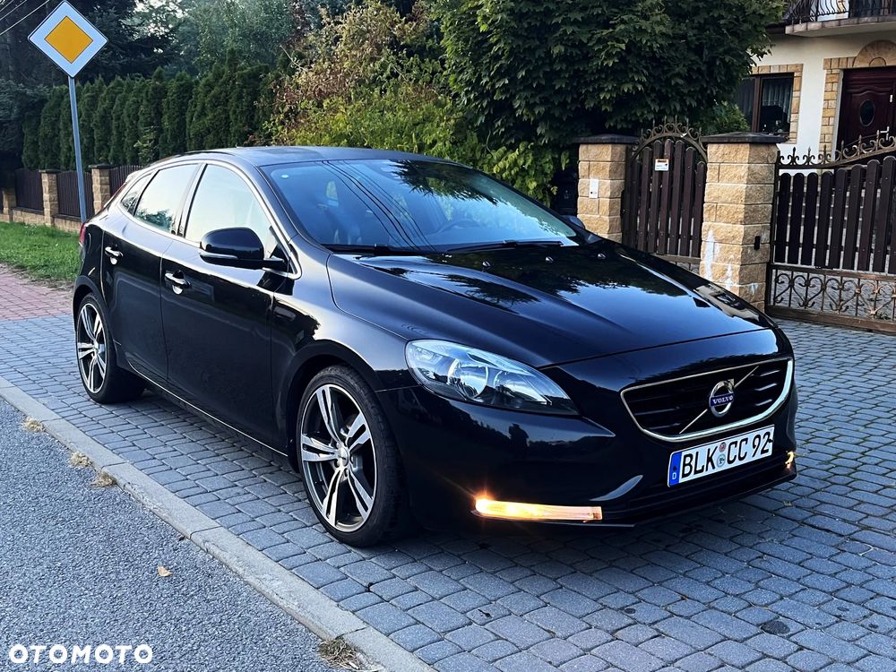 Volvo V40 D2 R-Design Momentum - 4
