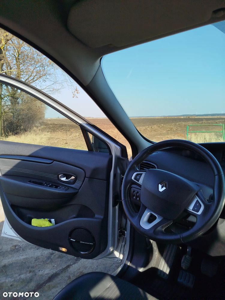 Renault Scenic Energy dCi 130 Start & Stop Bose Edition - 10