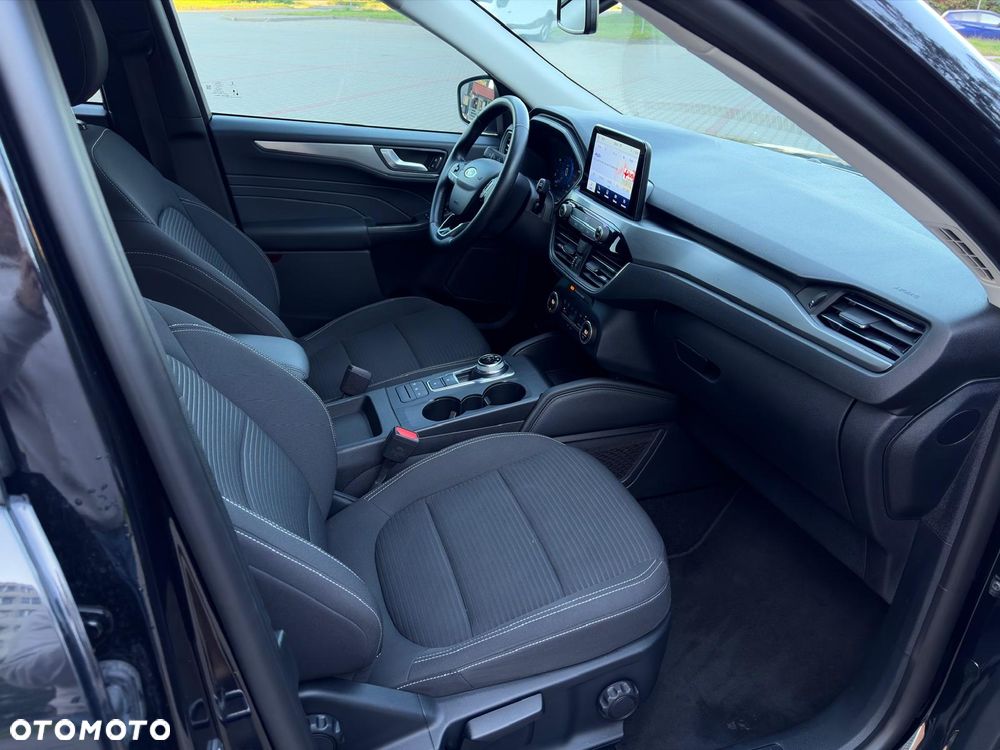 Ford Kuga 2.5 FHEV FWD Titanium - 17
