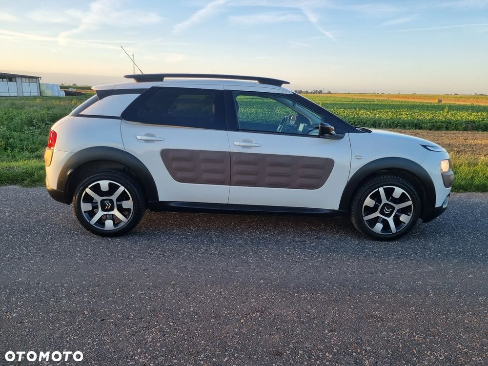 Citroën C4 Cactus 1.2 PureTech Shine S&S - 3
