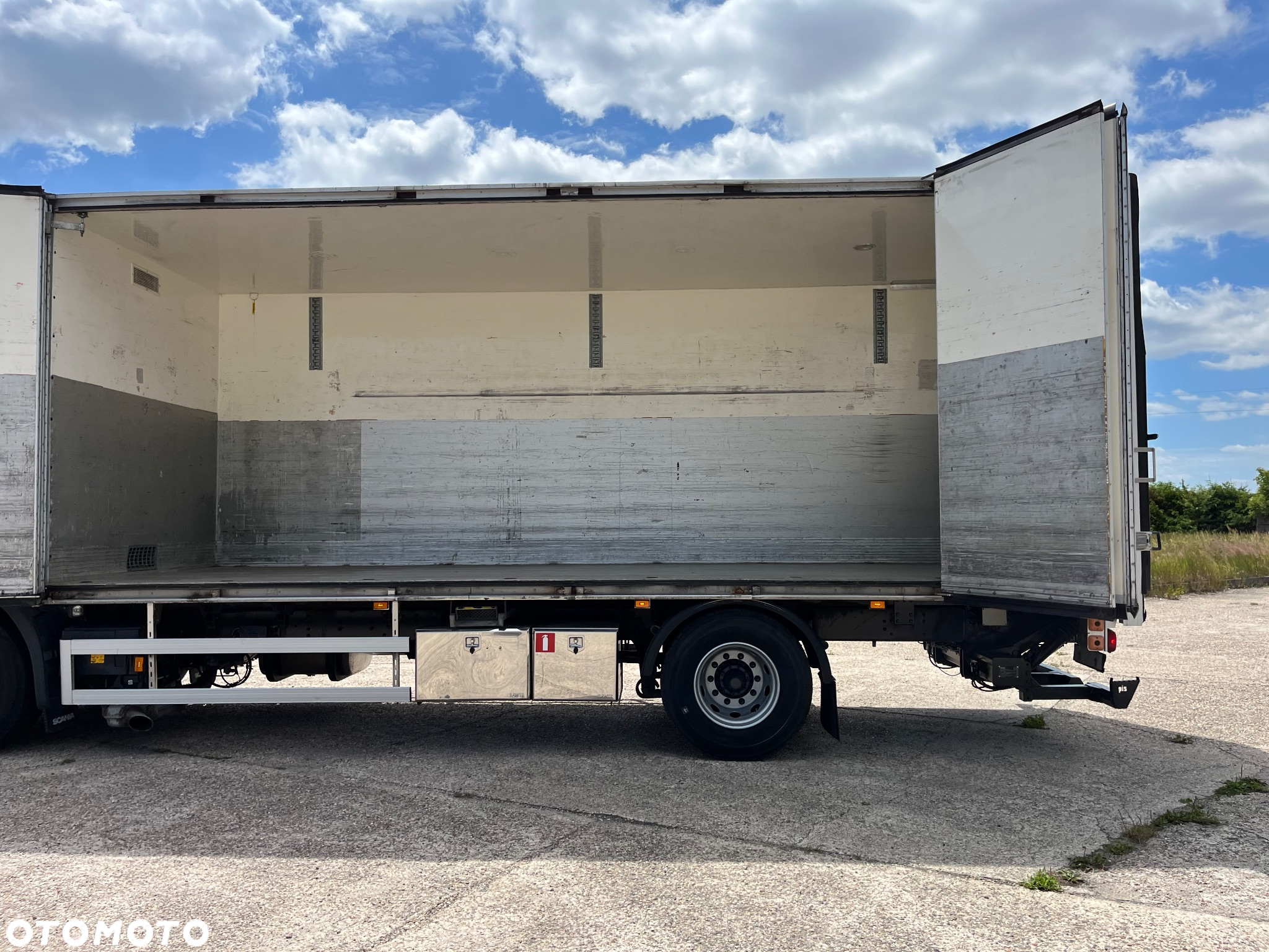 Scania P230 KONTENER boczne drzwi 260tys.km. SUPER STAN 18palet - 5