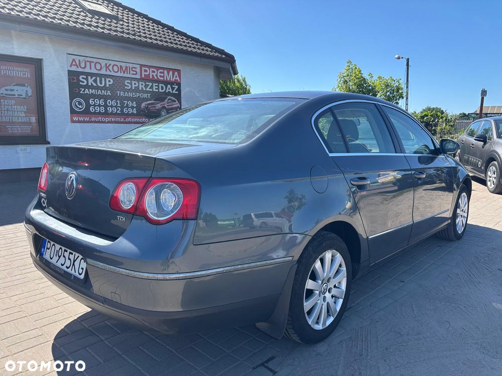 Volkswagen Passat 1.9 TDI Comfortline - 7