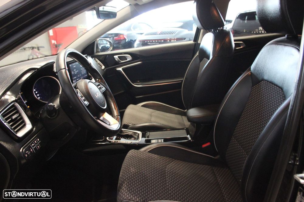 Kia XCeed - 8