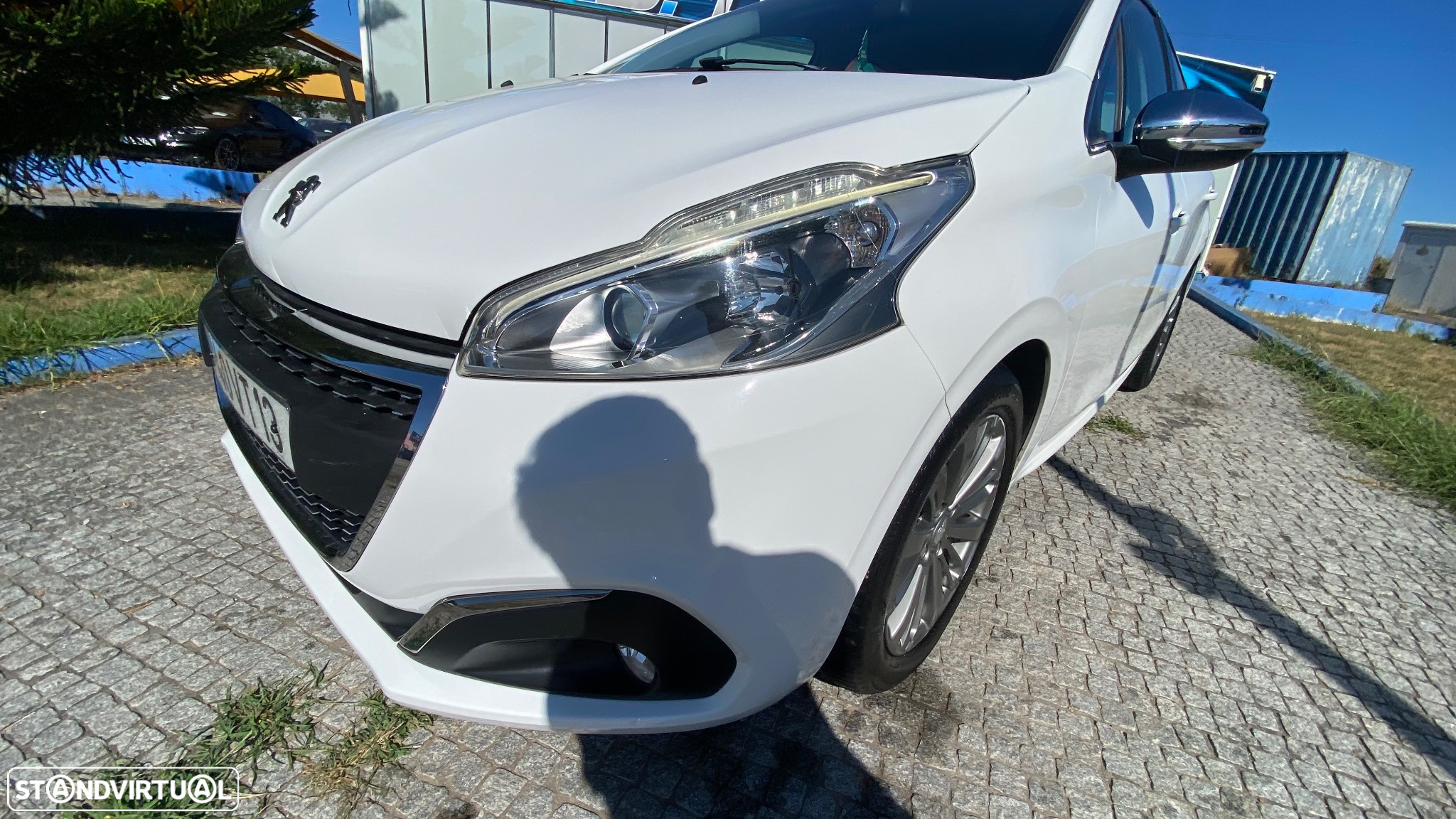 Peugeot 208 1.2 PureTech Allure - 14
