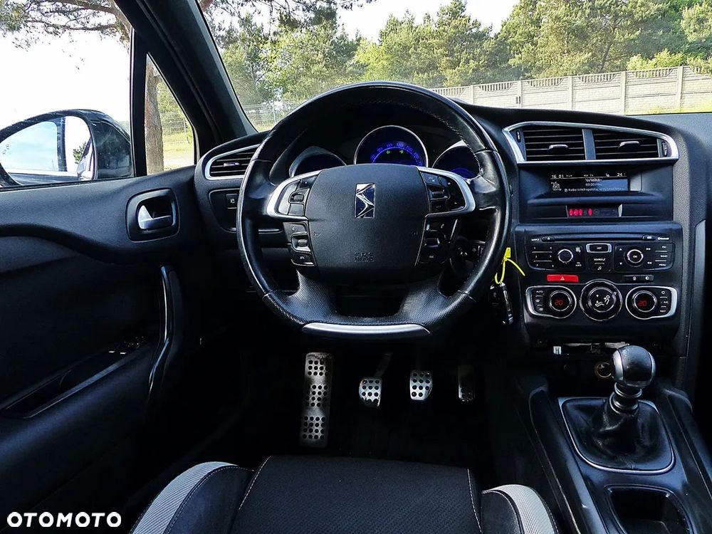 Citroën DS4 1.6 HDi SoChic - 35