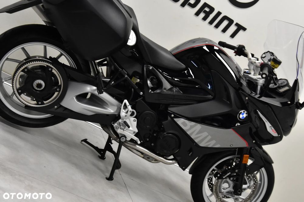 BMW F - 13