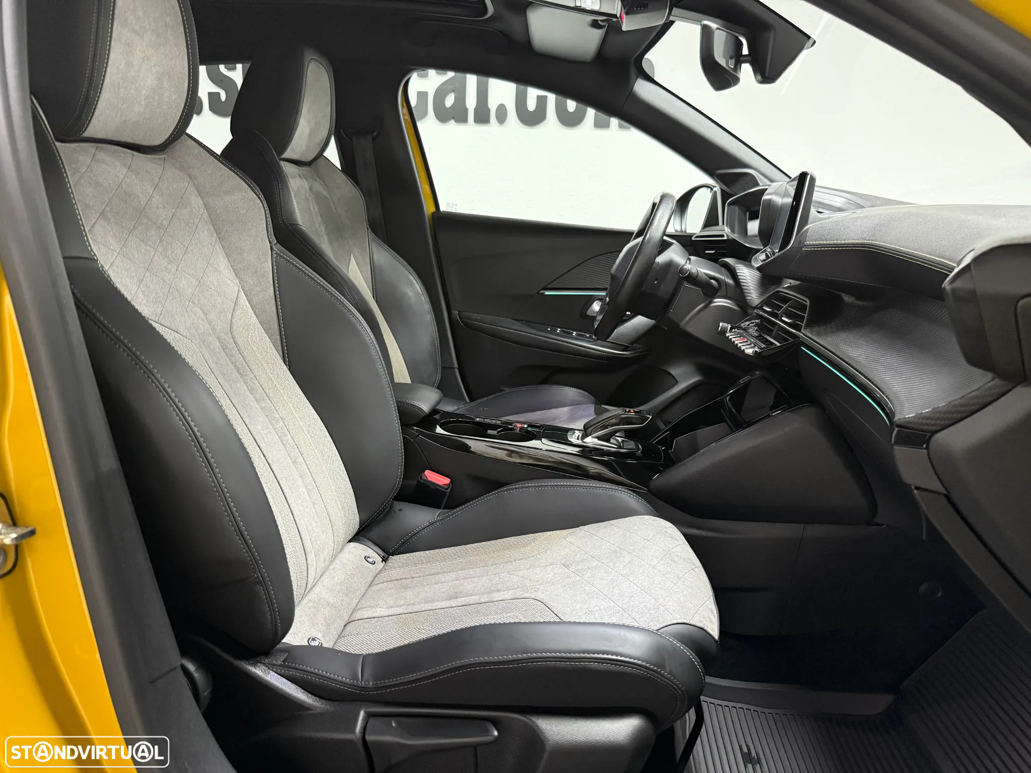 Peugeot e-208 50 kWh GT - 25