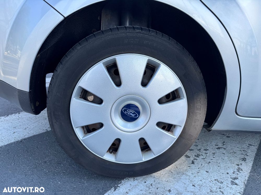 Ford Focus 1.6 TDCi Trend - 8