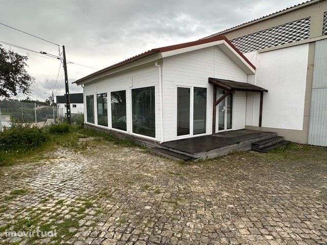 Arrendamento Armazém em Fatima com Escritório e espaço exterior - Grande imagem: 3/15