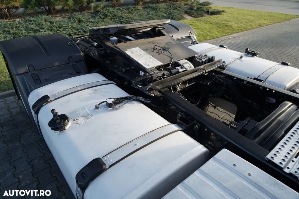 MAN TGX 18.470 / PLATĂ JOSĂ / MEGA / LOC AL CINCILEA REGLABIL / 2020 / NAVI - 16