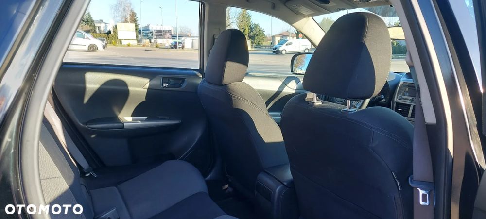 Subaru Impreza 2.0D RA - 22