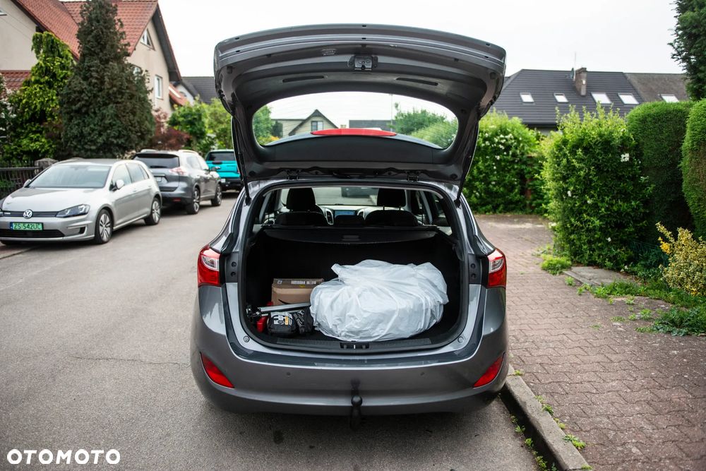 Hyundai i30 1.6 GDI Premium - 14