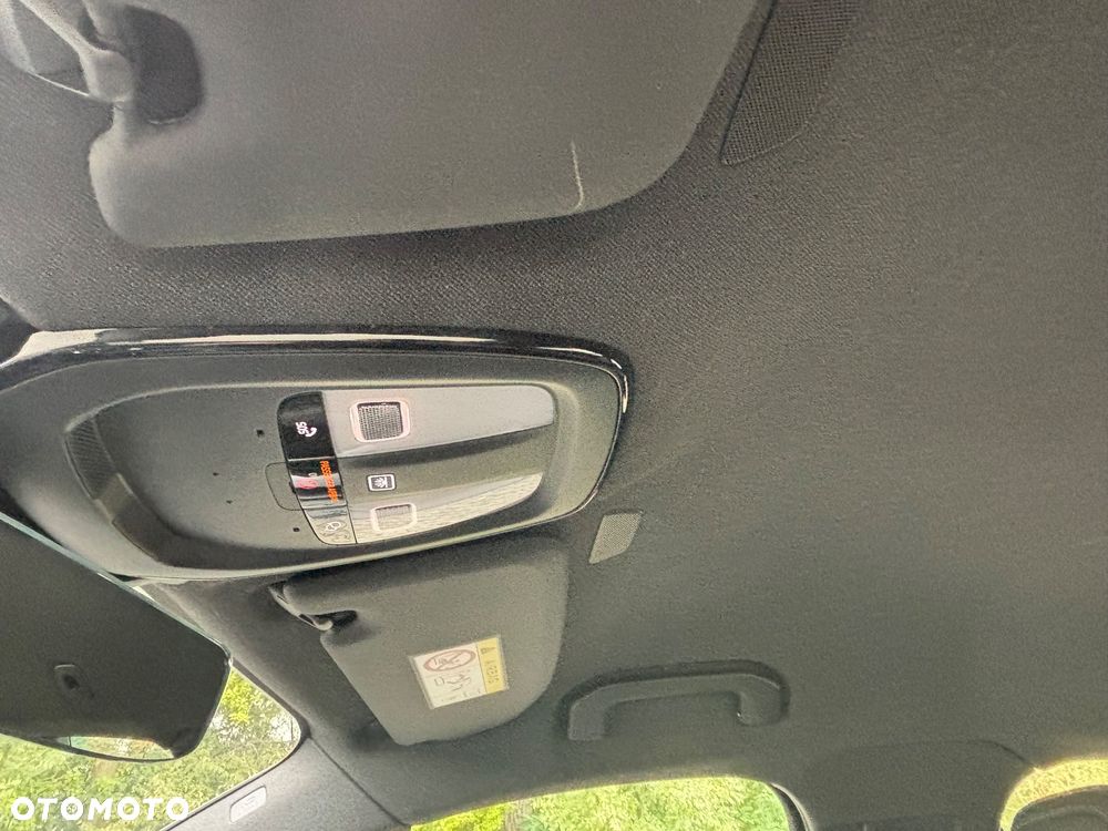 Volvo XC 40 B3 Core - 25