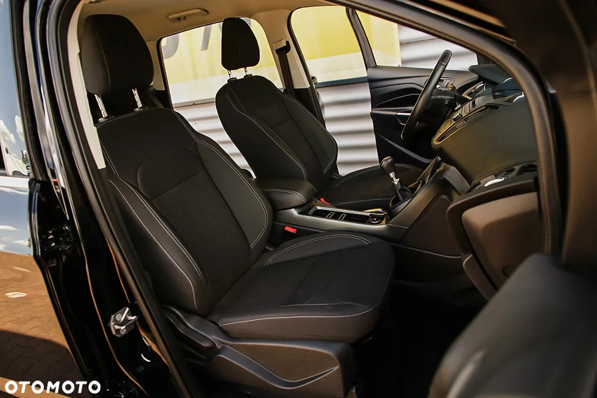 Ford Kuga 1.5 EcoBoost 2x4 Trend - 20