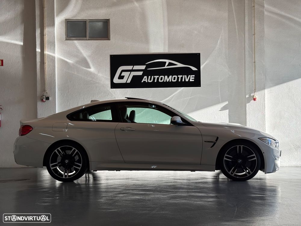 BMW M4 Auto - 5
