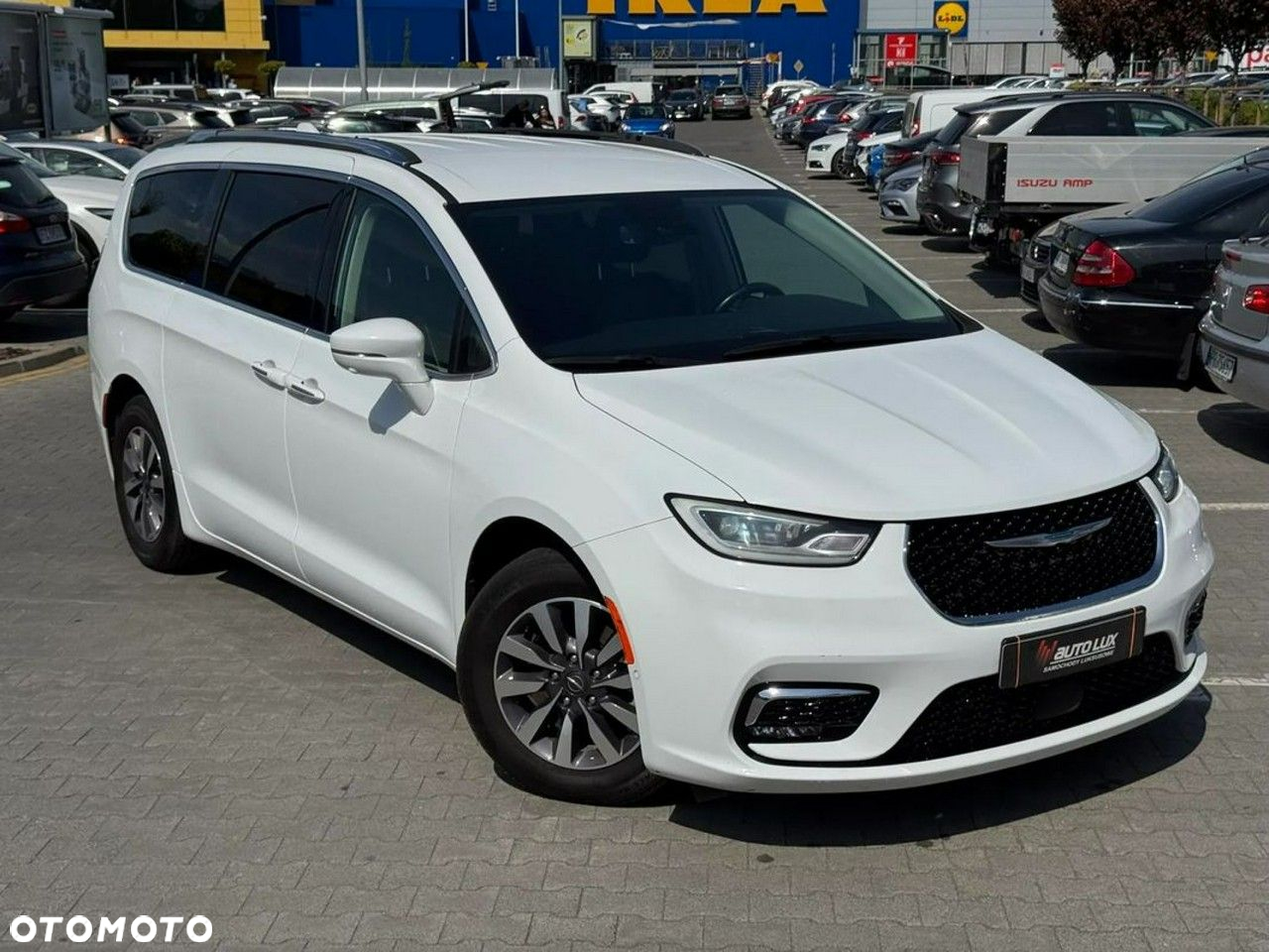 Chrysler Pacifica - 2