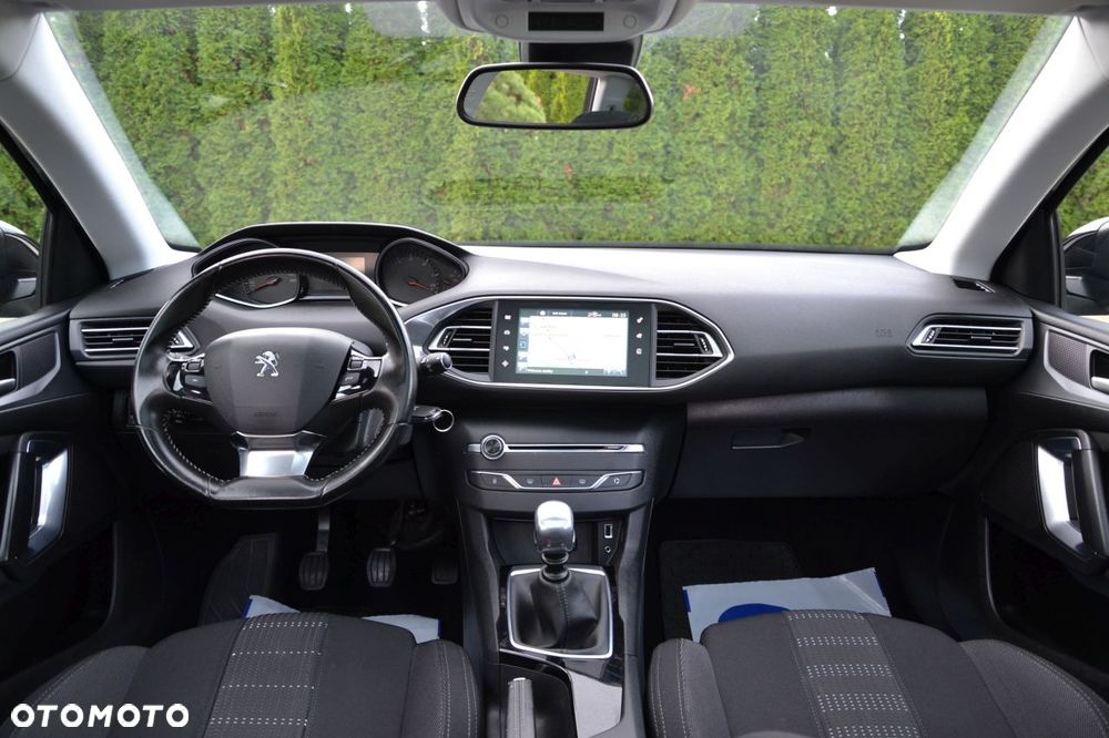 Peugeot 308 2016